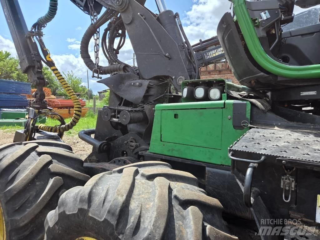 John Deere 1170 E ハーベスター