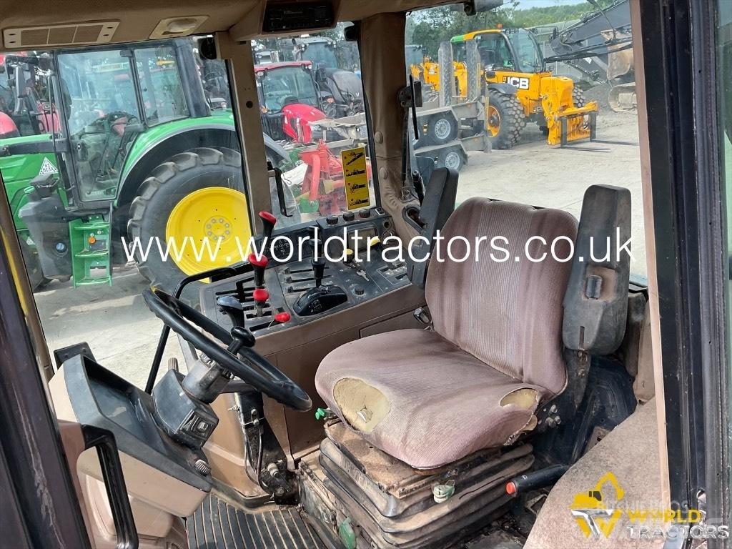 John Deere 6400 トラクター