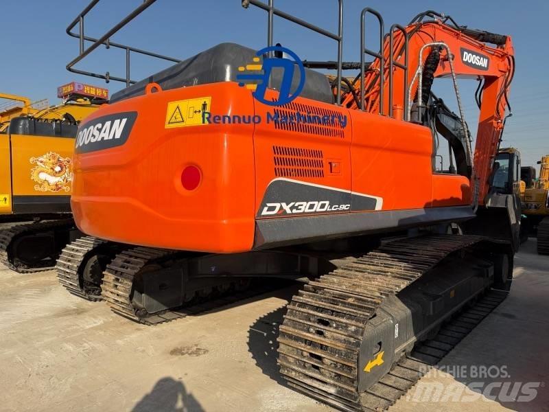 Doosan DX 300LC-9C 大型油圧ショベル12t以上（パワーショベル・ユンボ）