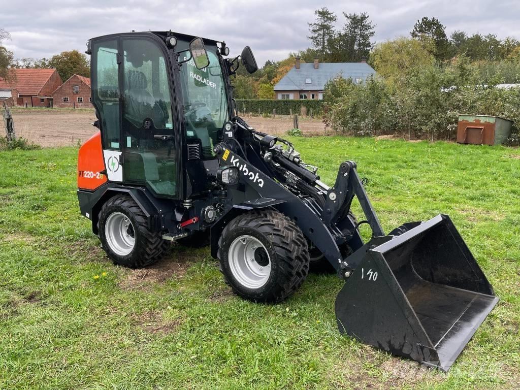 Kubota RT220-2e ホイールローダー・タイヤショベル