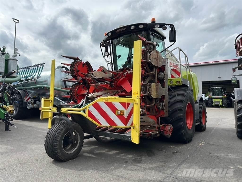CLAAS Jaguar 970 フォレージハーベスター