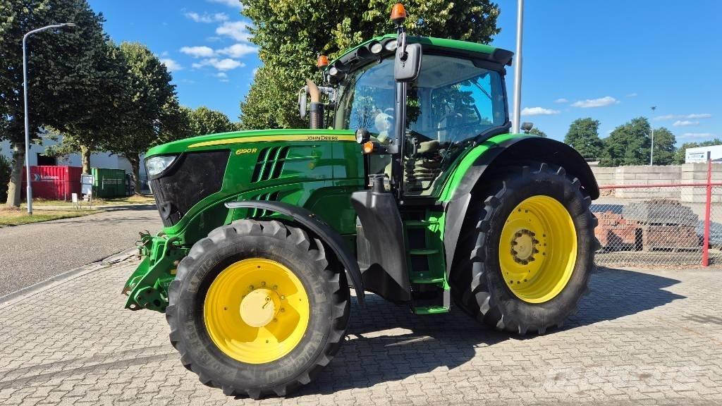 John Deere 6190 R トラクター