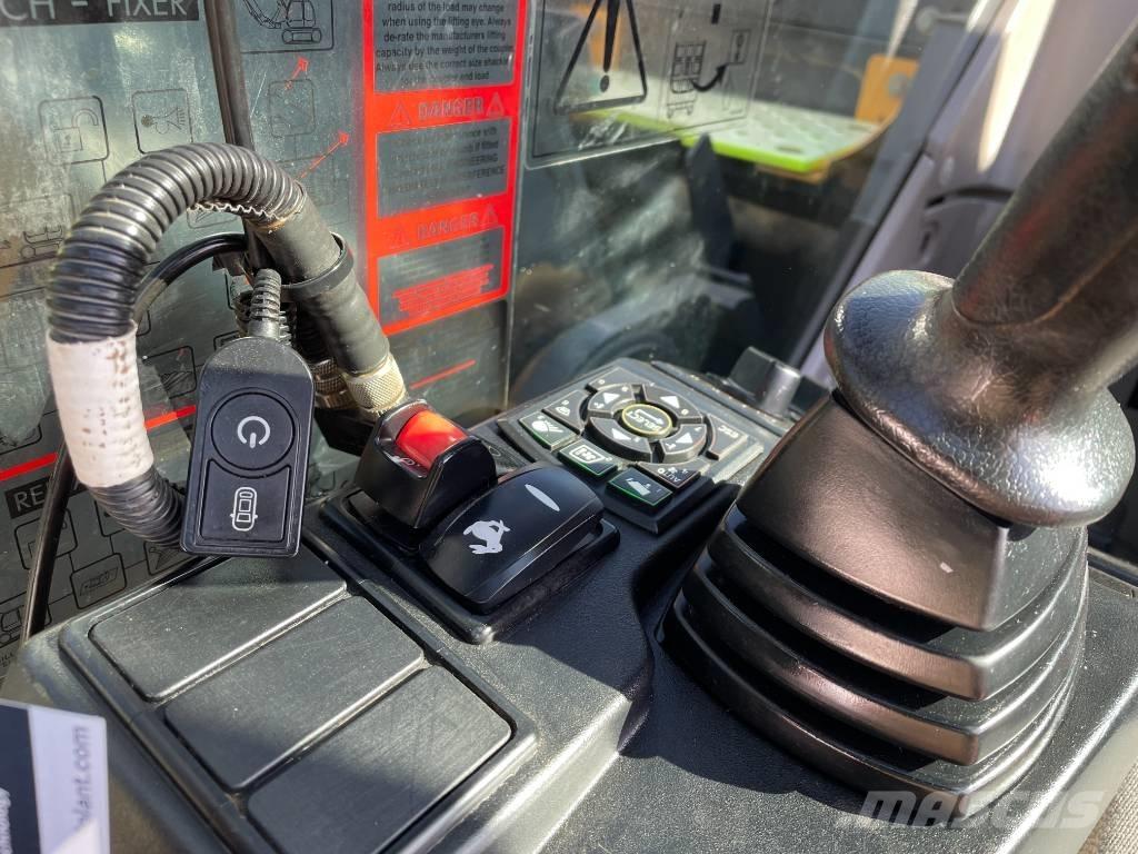 Volvo ECR 235 E 大型油圧ショベル12t以上（パワーショベル・ユンボ）