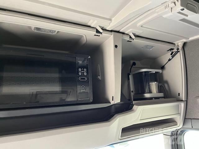 Scania R 590 中古トラクターヘッド | トレーラーヘッド