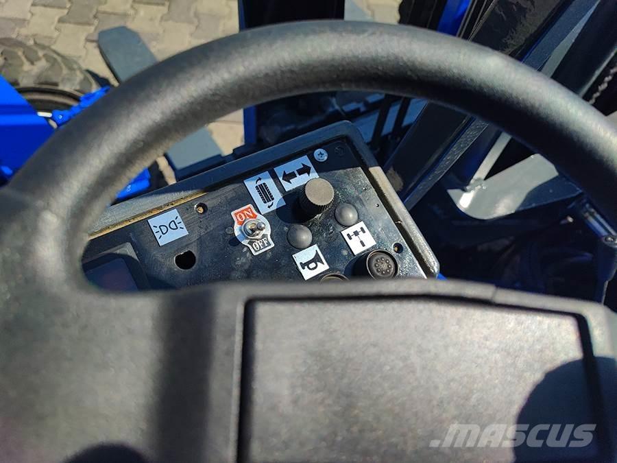 Moffett M3 20.4 トラック積載用フォークリフト