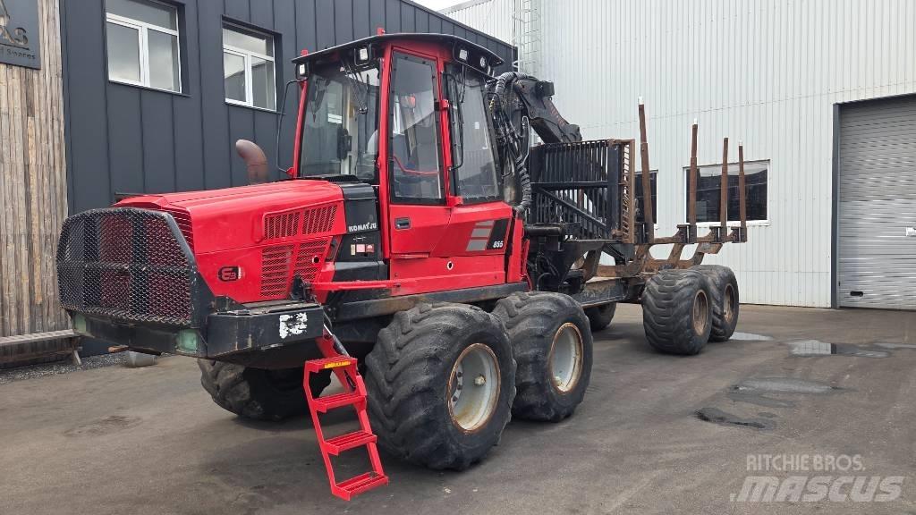 Komatsu 855 フォワーダー
