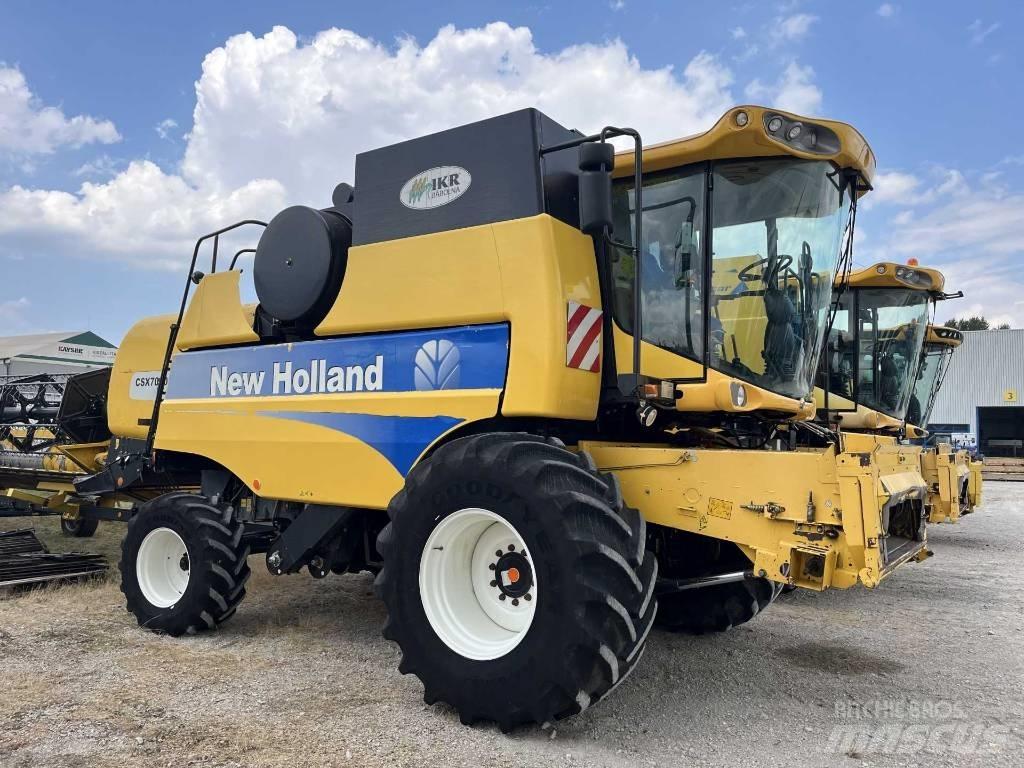 New Holland CSX 7080 コンバイン
