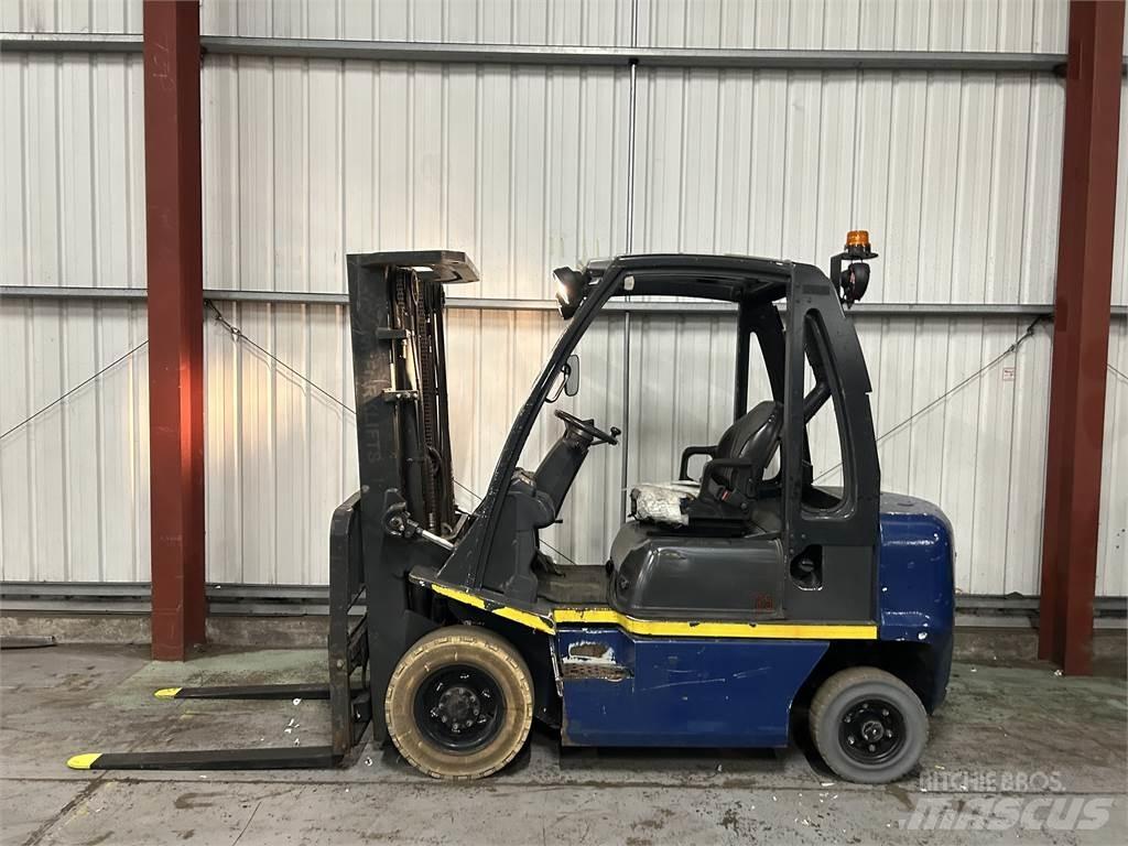 Nissan Y1D2A25Q ディーゼル・軽油