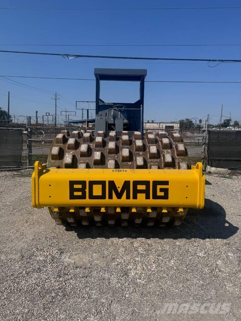 Bomag BW 211 P D-3 振動ローラ