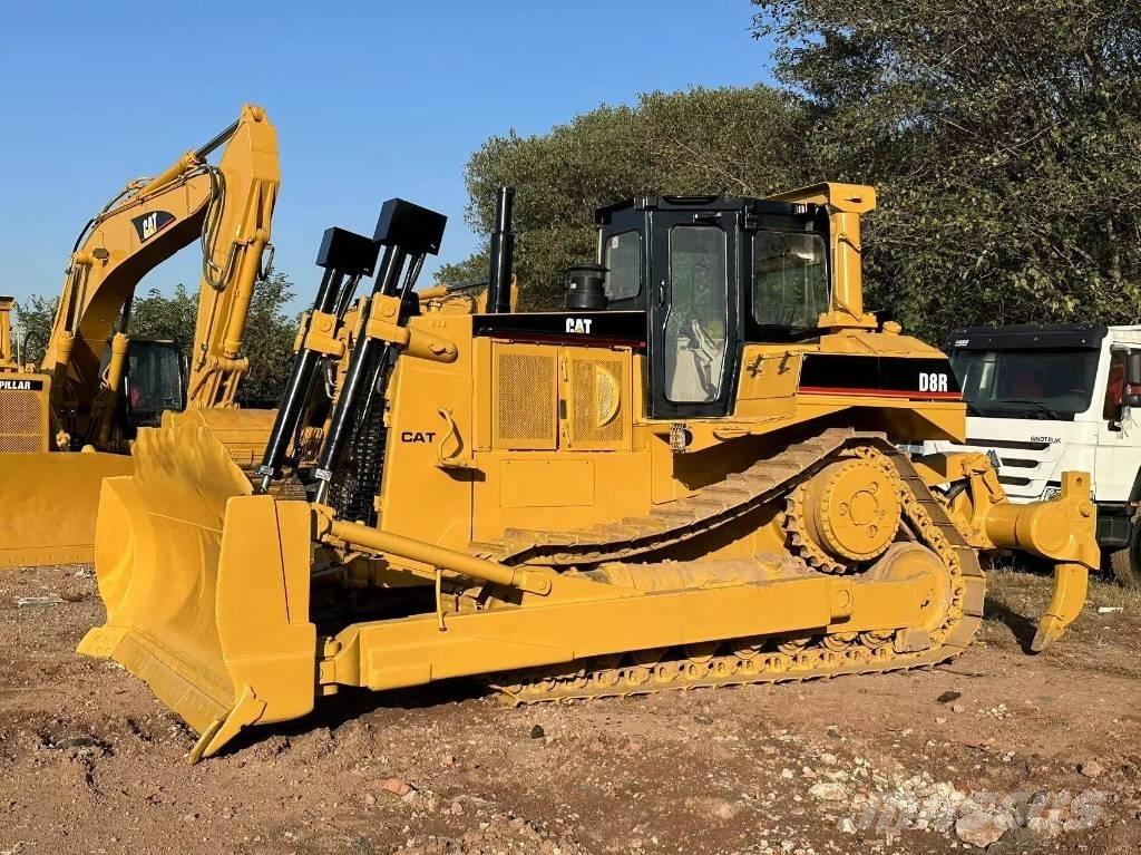 CAT D8R ブルドーザー