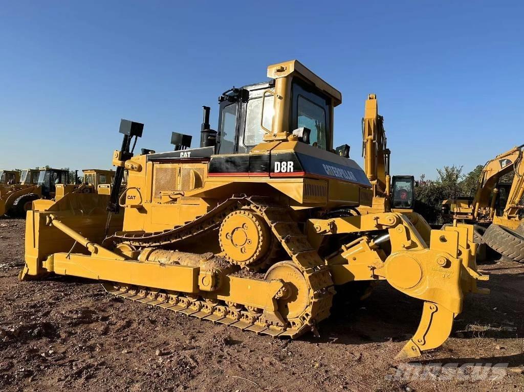 CAT D8R ブルドーザー