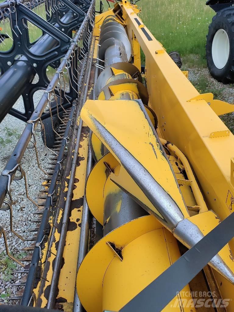 New Holland CX 8070 コンバイン