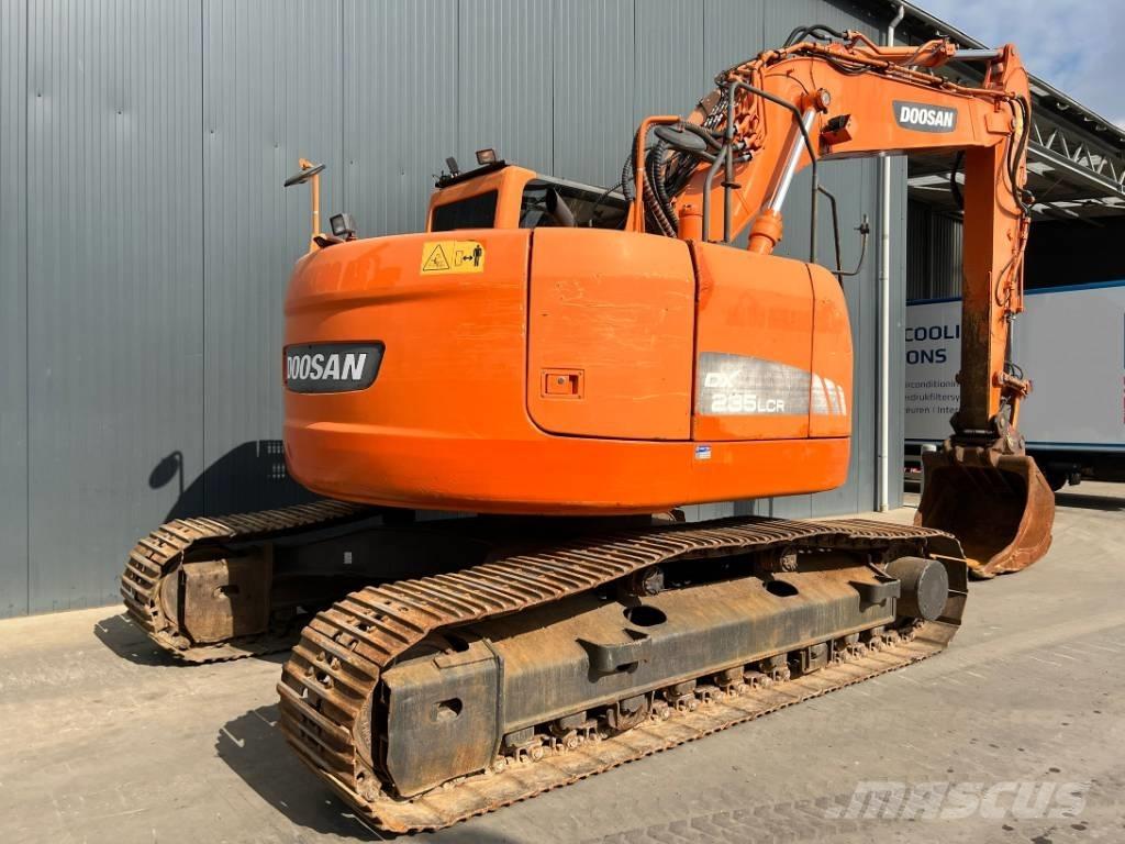 Doosan DX235LCR 大型油圧ショベル12t以上（パワーショベル・ユンボ）