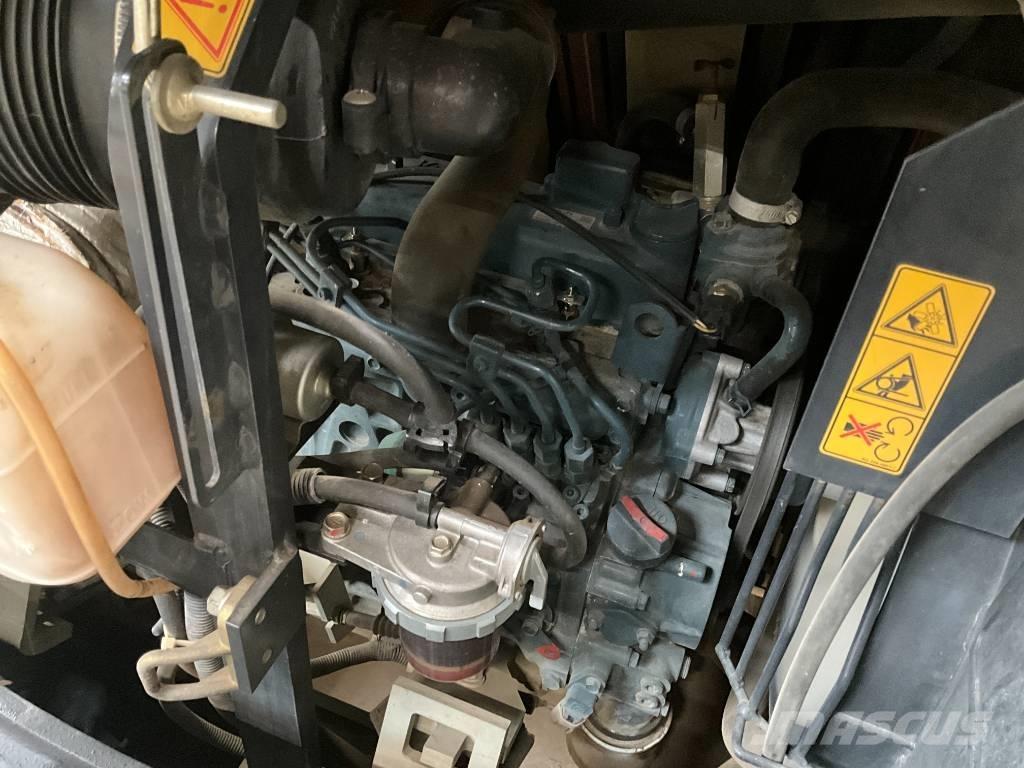 Kubota KX 61-3 ミニ油圧ショベル 7t以下（ミニユンボ・ミニディガー）