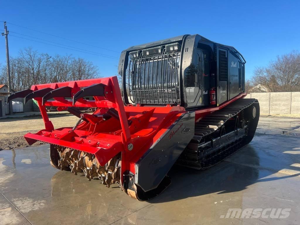 Prinoth Raptor 800 林業用マルチャー