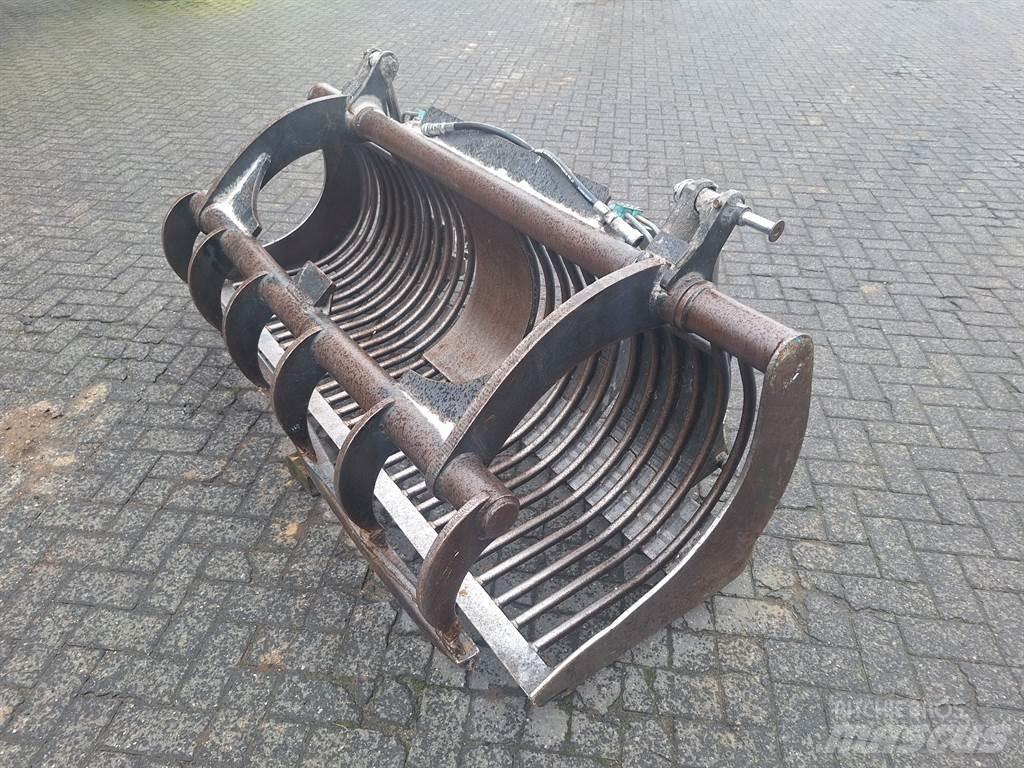 Volvo BM L 30 家畜飼料供給機