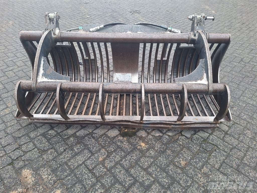 Volvo BM L 30 家畜飼料供給機