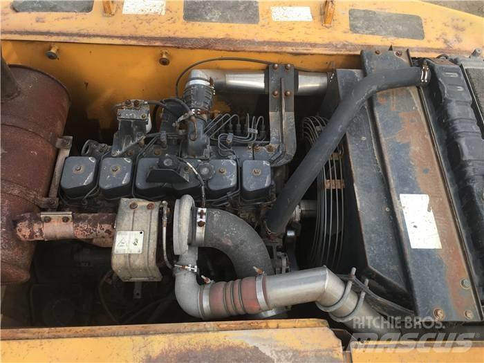 Hyundai R225LC-7 大型油圧ショベル12t以上（パワーショベル・ユンボ）
