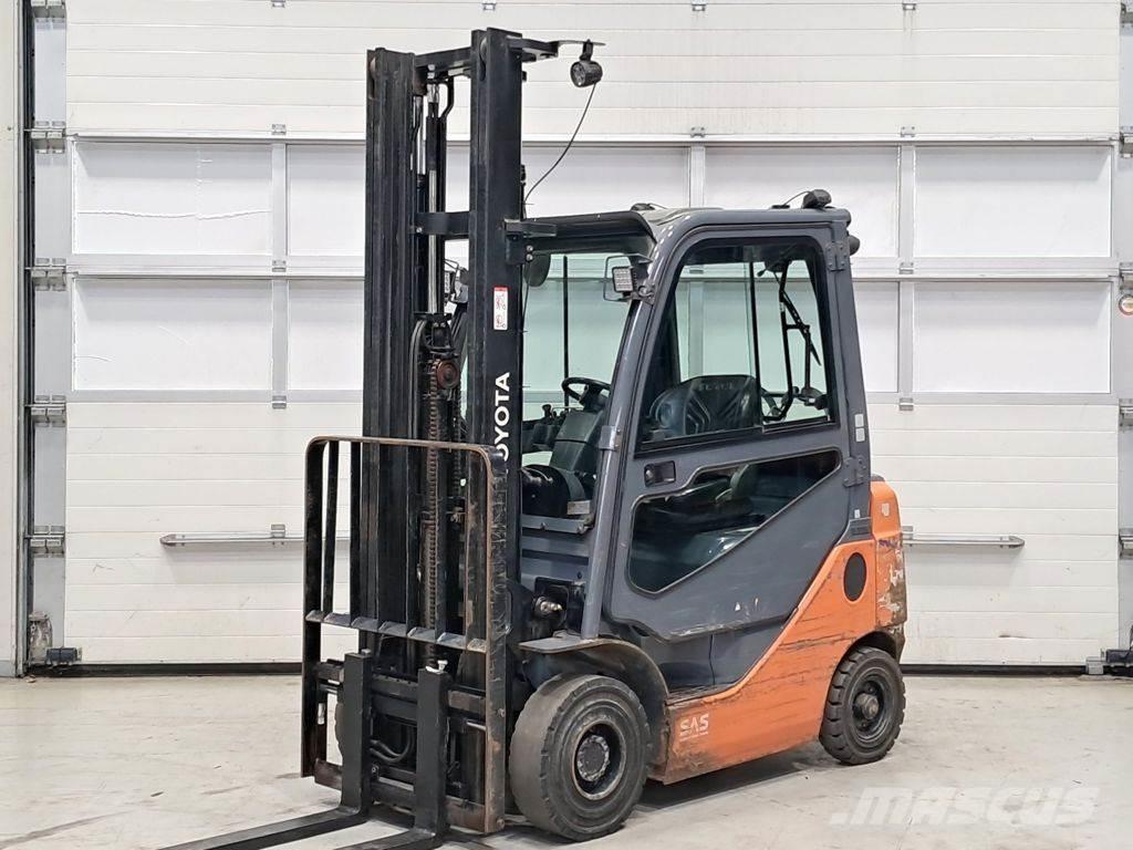 Toyota 02-8FGF18 LPGフォークリフト