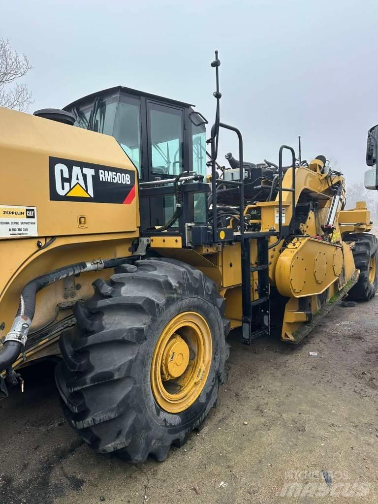 CAT RM 500 アスファルトリサイクルマシン