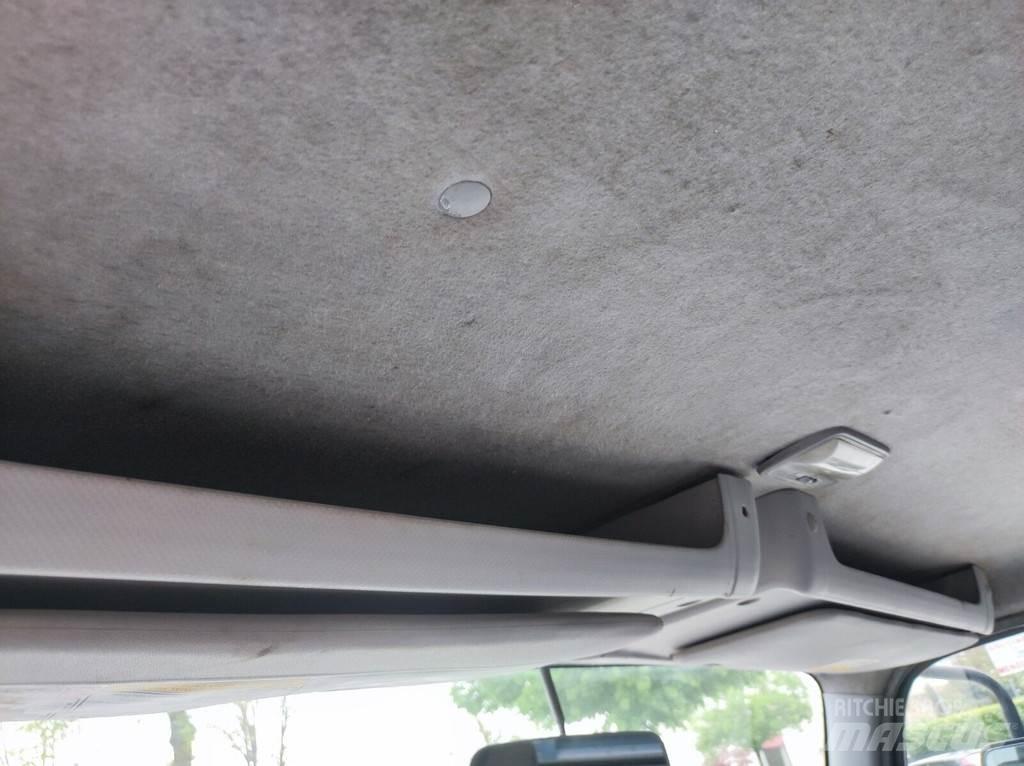 Isuzu 1815 mm キャビン及び内装