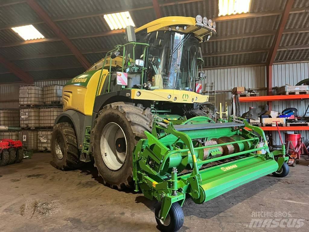 Krone BIG X 630 自走式フォレージハーベスター