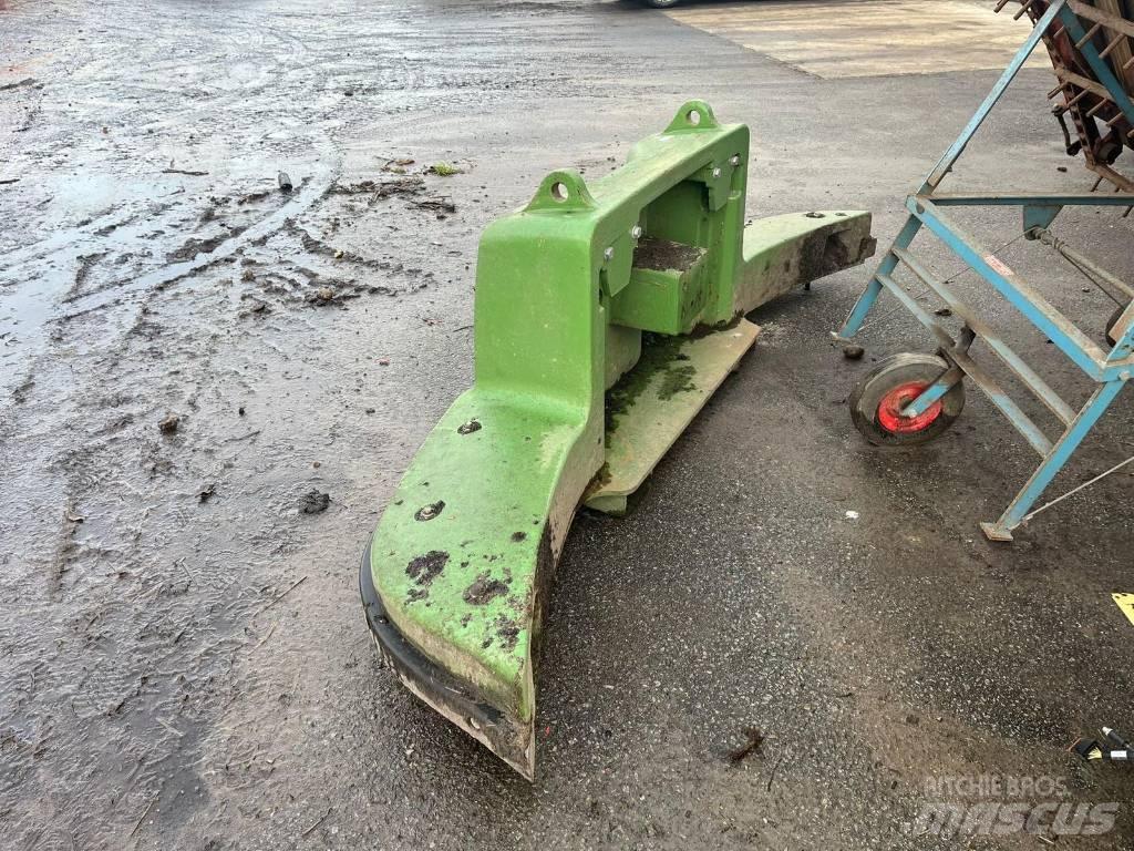 Krone BIG X 630 自走式フォレージハーベスター