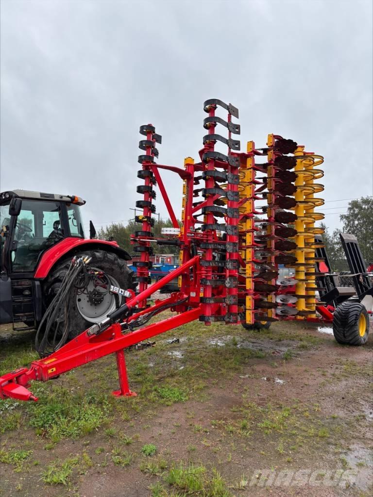 Väderstad Carrier625 ディスクハロー