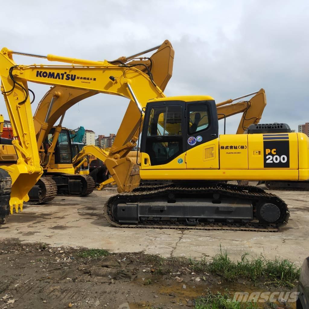 Komatsu PC200-7 大型油圧ショベル12t以上（パワーショベル・ユンボ）