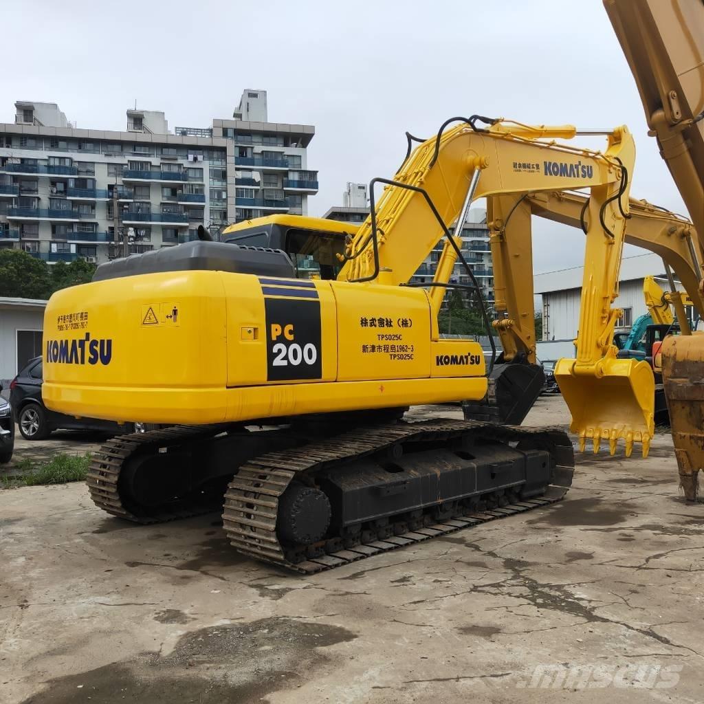 Komatsu PC200-7 大型油圧ショベル12t以上（パワーショベル・ユンボ）