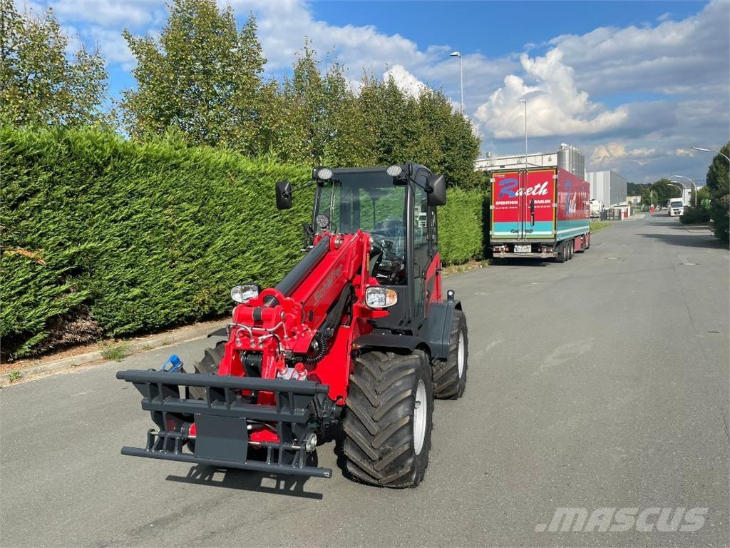 Schäffer 3650T テレスコーピックハンドラー