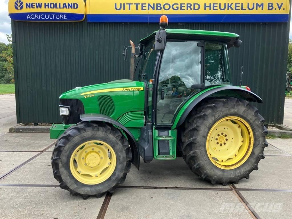 John Deere 5100 R トラクター
