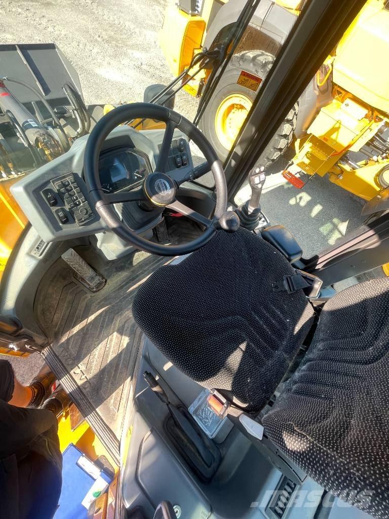 Volvo L30GS ホイールローダー・タイヤショベル