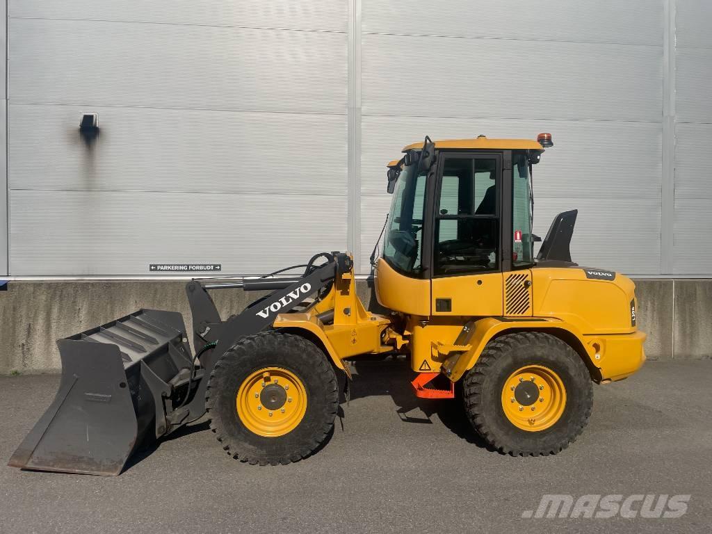 Volvo L30GS ホイールローダー・タイヤショベル