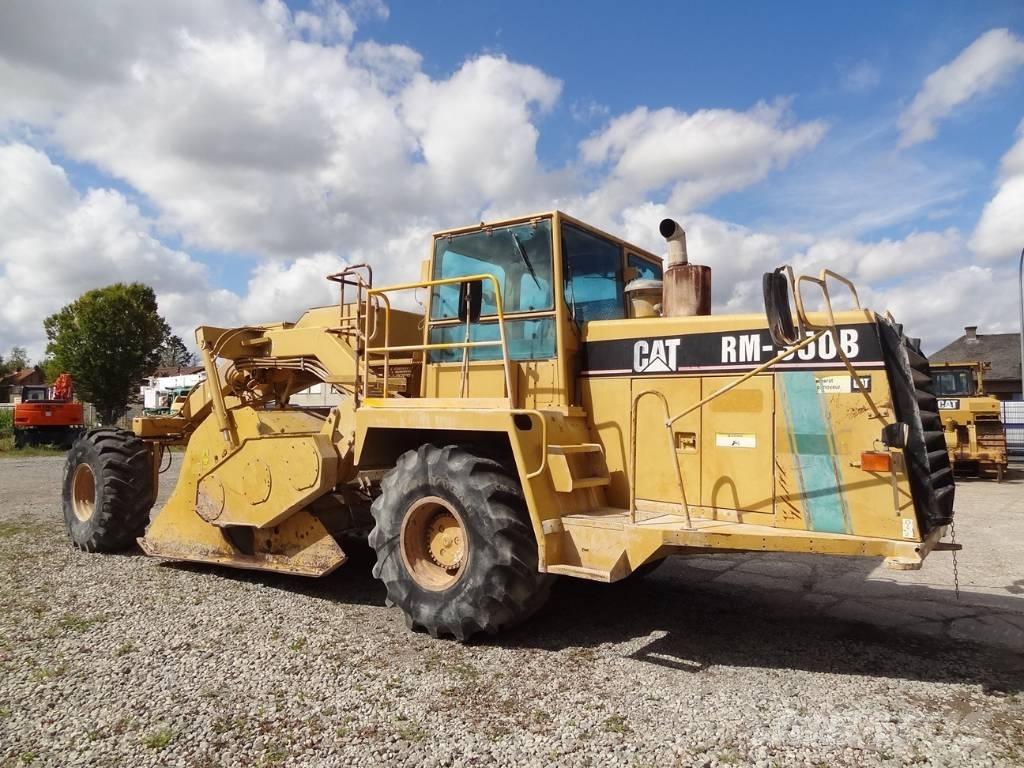 CAT RM 350 B ソイルコンパクター
