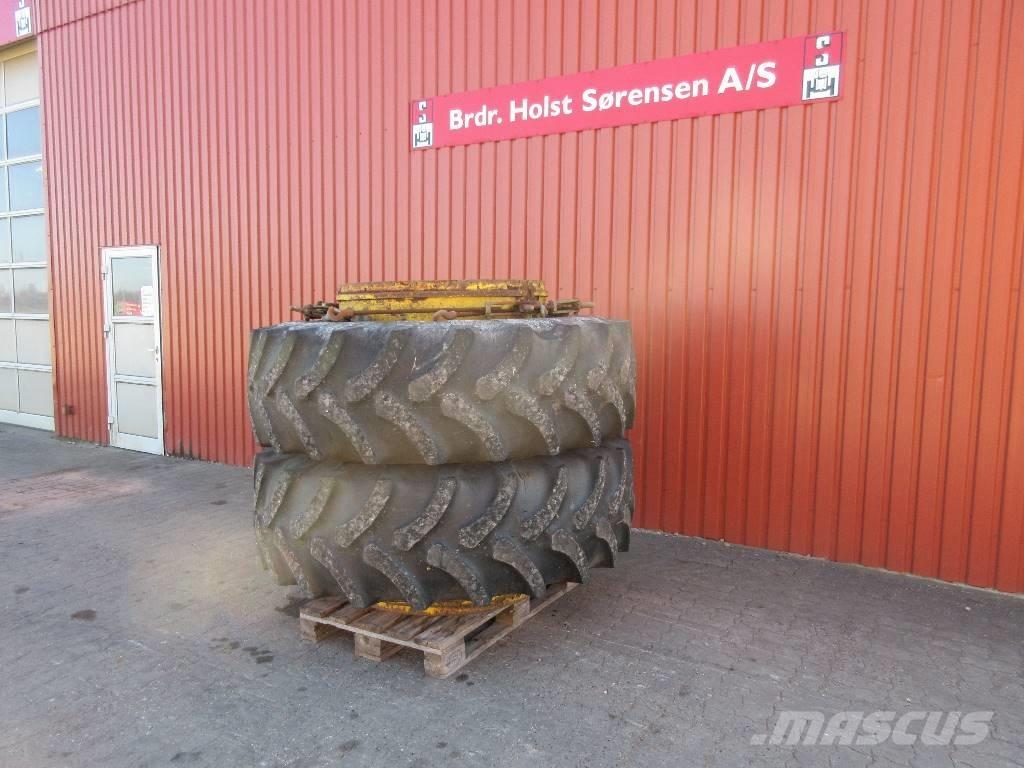 Firestone 20.8-38 タイヤ、ホイル、リム