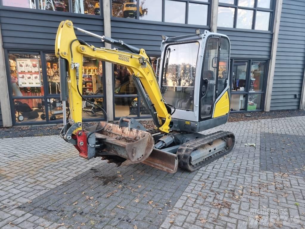 Wacker Neuson ET 24 ミニ油圧ショベル 7t以下（ミニユンボ・ミニディガー）