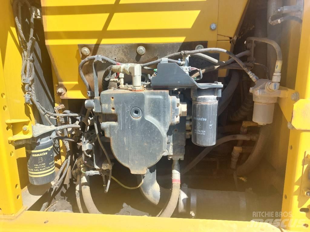 Komatsu PC240LC-10 大型油圧ショベル12t以上（パワーショベル・ユンボ）