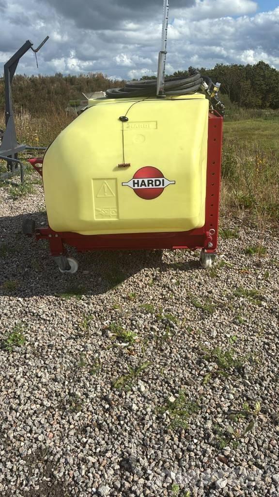 Hardi Fronttank マウント型噴霧器
