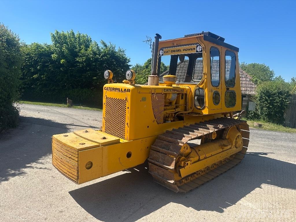 CAT D4d トラクター