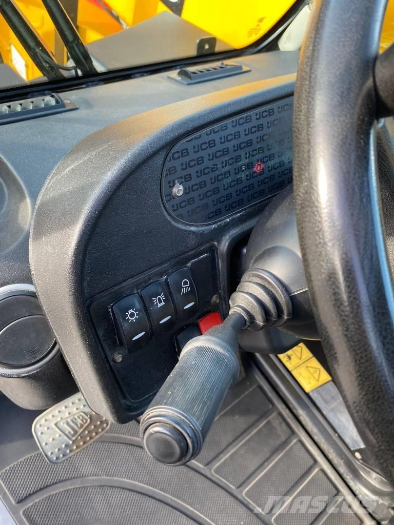 JCB 540-180 HiViz テレスコーピックハンドラー