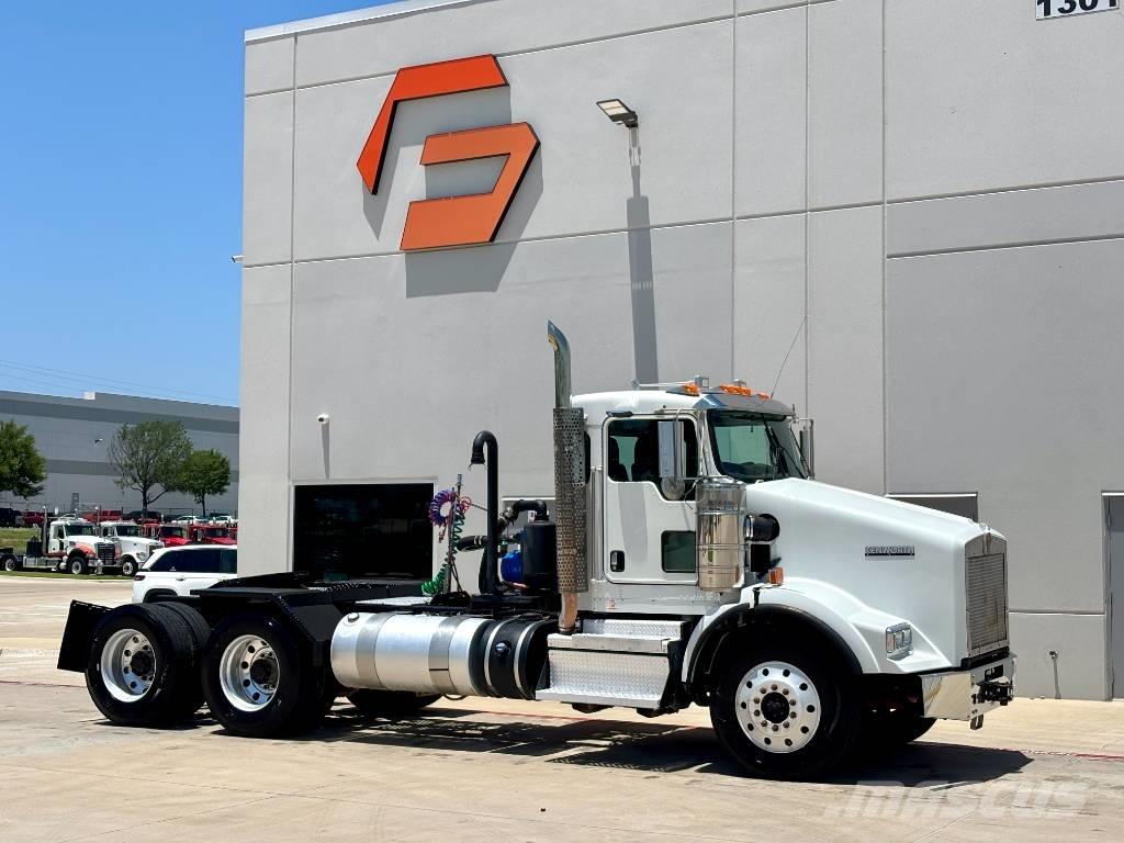Kenworth T 800 中古トラクターヘッド | トレーラーヘッド