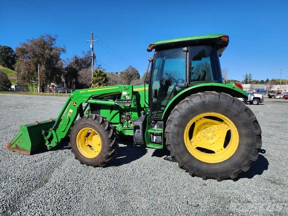 John Deere 5100 M トラクター