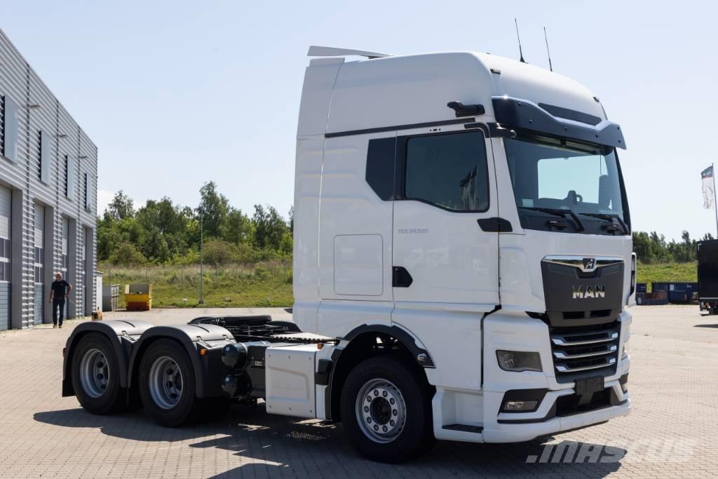 MAN TGX 28.520 中古トラクターヘッド | トレーラーヘッド