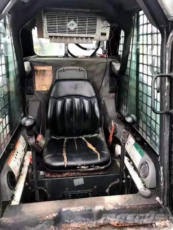 Bobcat S 185 スキッドステアローダー