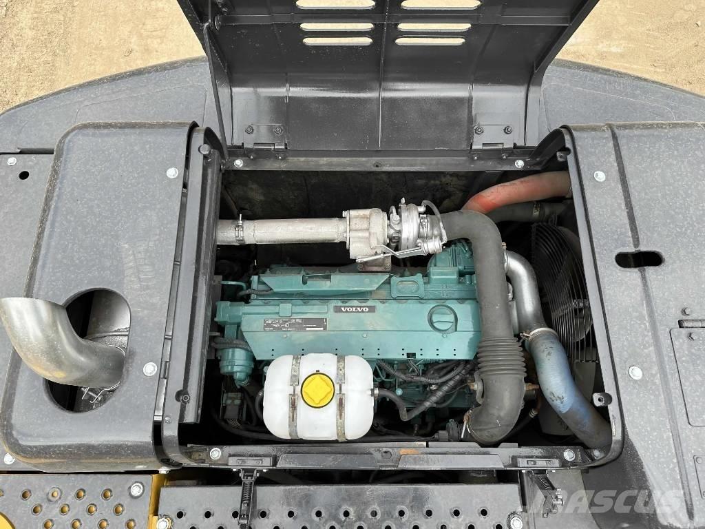 Volvo EC210D 大型油圧ショベル12t以上（パワーショベル・ユンボ）