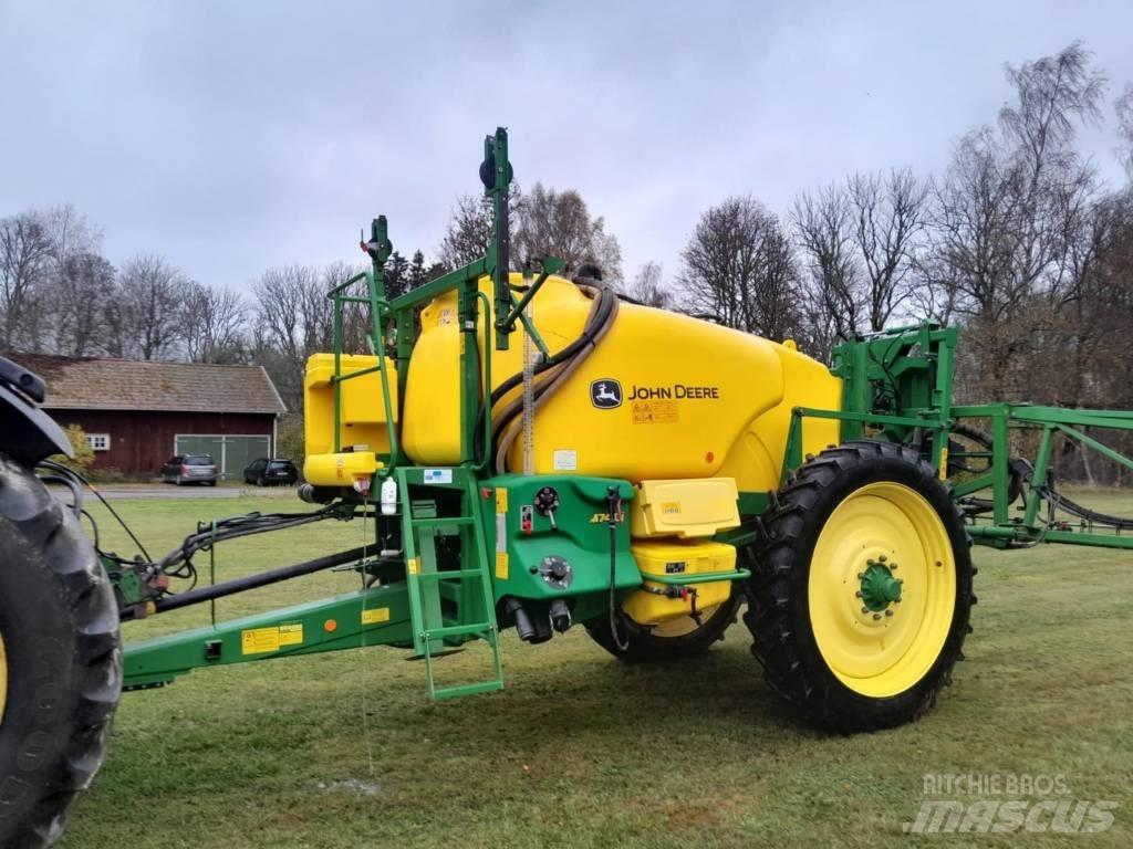 John Deere M 740 i 牽引型スプレイヤー