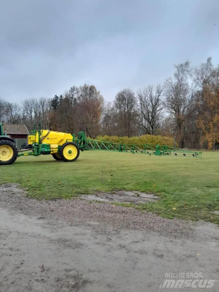 John Deere M 740 i 牽引型スプレイヤー