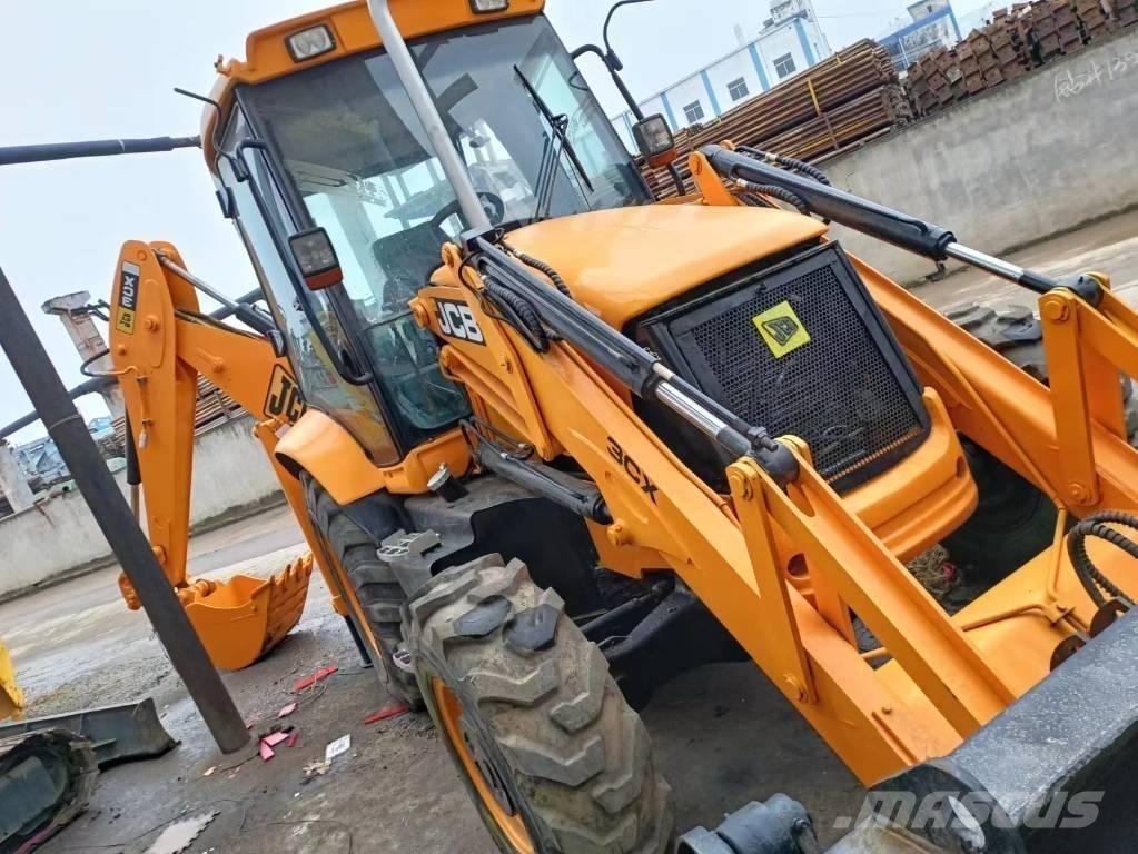 JCB 3 CX ホイール式油圧ショベル（パワーショベル・ユンボ・バックホー）