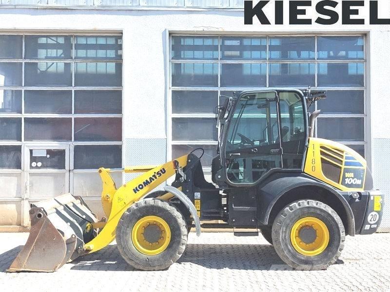 Komatsu WA 100 M-7 スキッドステアローダー